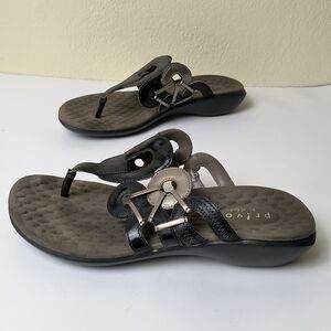 Women's Thong Sandals Size 8.5M Black Metallic Casual Comfort